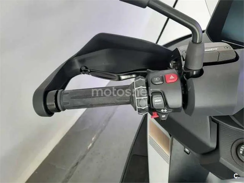BMW C 400 GT – Vista 7