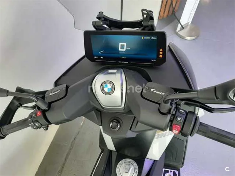 BMW C 400 GT – Vista 10