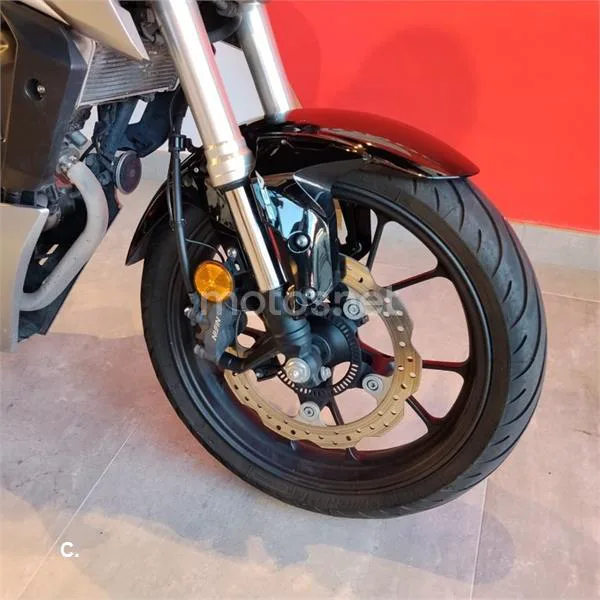 Honda CB 125 R – Vista 14