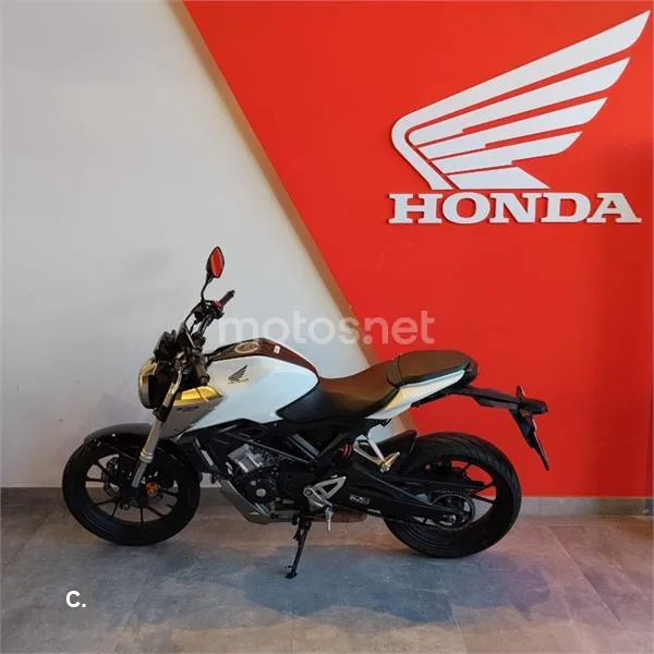 Honda CB 125 R – Vista 3