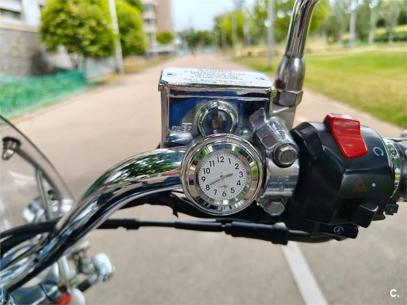Hyosung Aquila GV 650 – Vista 8