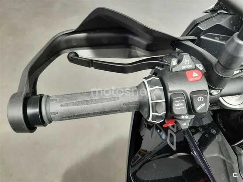 BMW F 900 XR – Vista 7