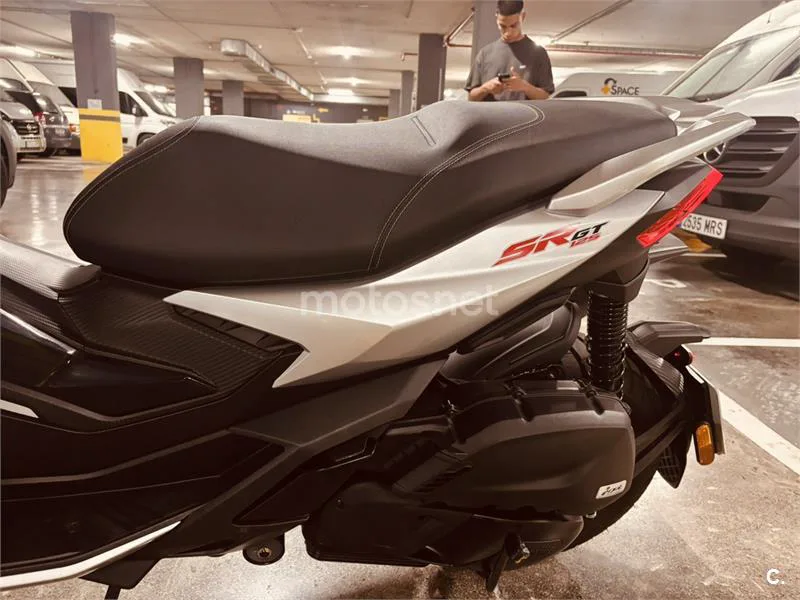 Aprilia SR GT 125 – Vista 3
