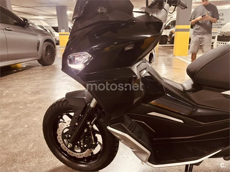 Aprilia SR GT 125 – Vista 4