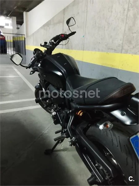 Yamaha XSR 700 – Vista 10