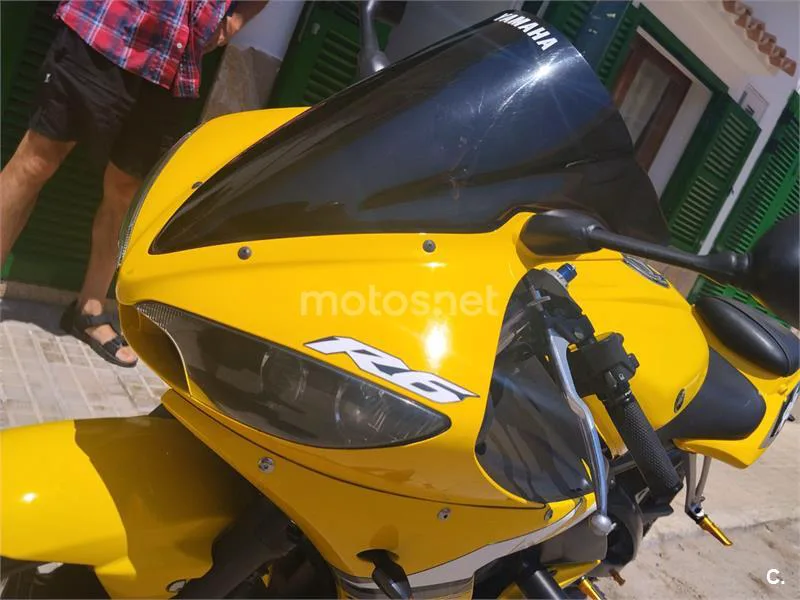Yamaha YZF-R6 - Vista 9