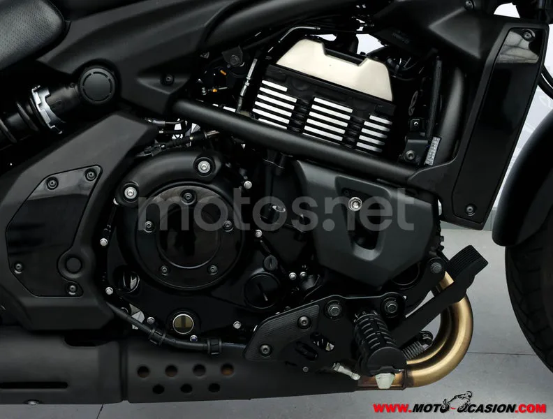 Kawasaki Vulcan S – Vista 5