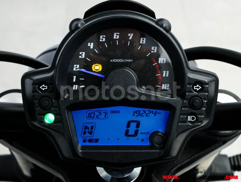 Kawasaki Vulcan S – Vista 6
