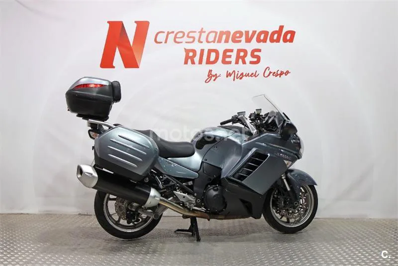 Kawasaki 1400GTR – Vista 11