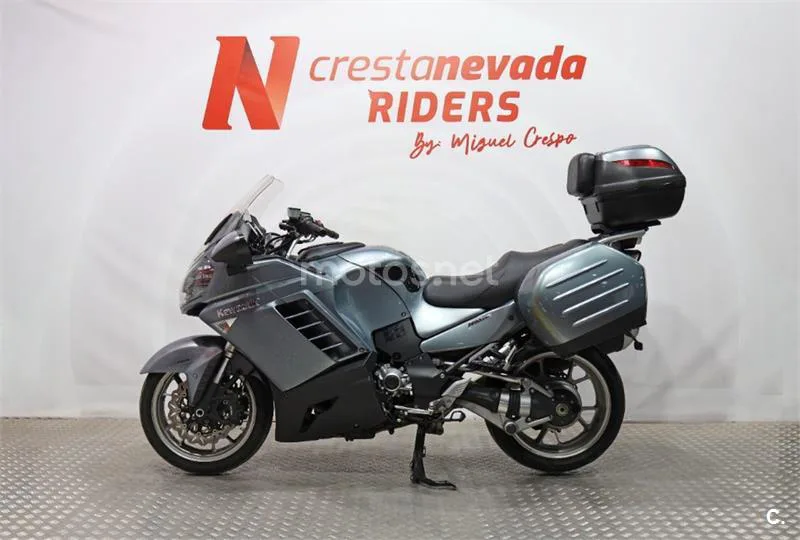 Kawasaki 1400GTR – Vista 3