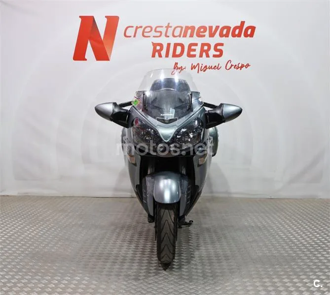 Kawasaki 1400GTR – Vista 5