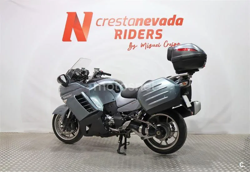 Kawasaki 1400GTR – Vista 10
