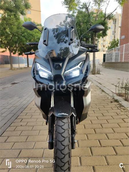 Voge SR1 ADV 125 – Vista 3