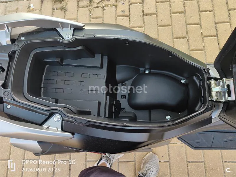 Voge SR1 ADV 125 – Vista 7