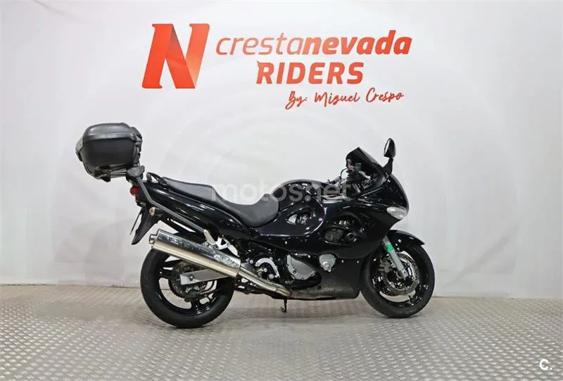 Suzuki GSX 750F – Vista 11