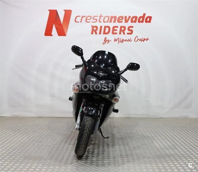 Suzuki GSX 750F – Vista 5
