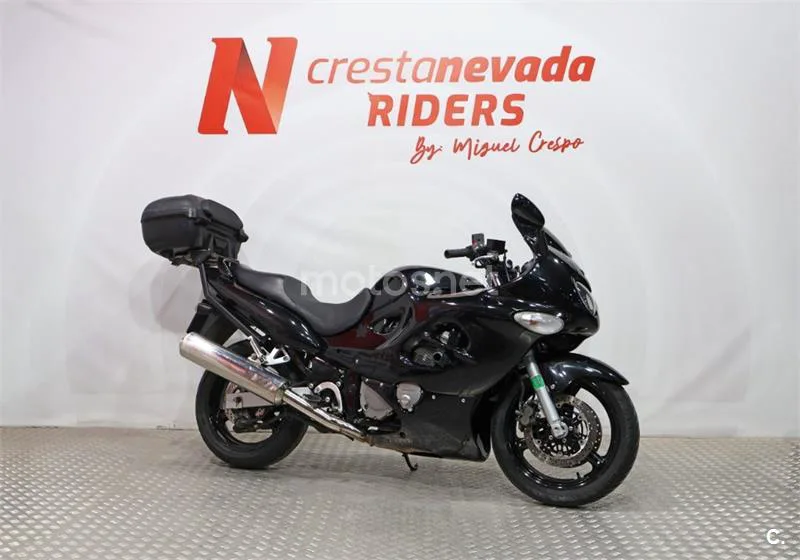 Suzuki GSX 750F – Vista 6