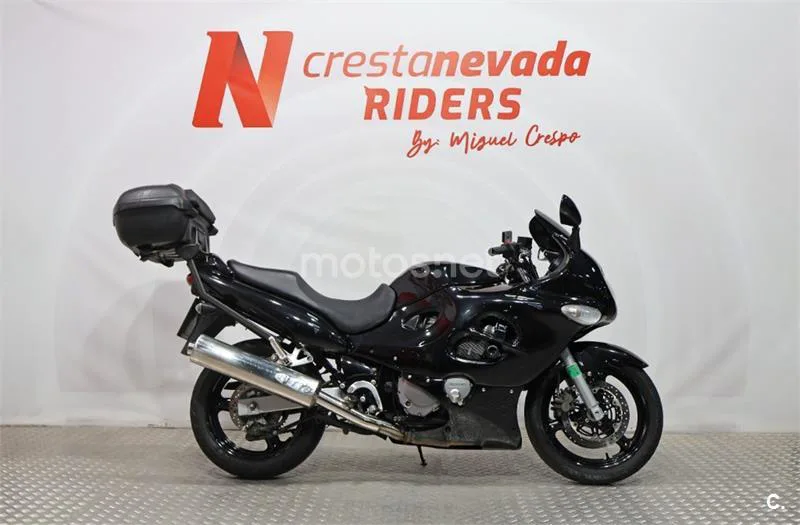 Suzuki GSX 750F – Vista 7