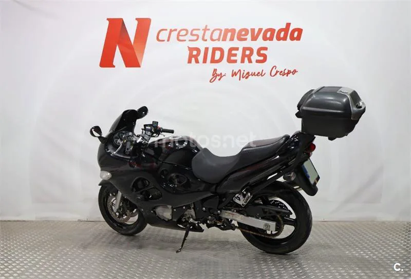 Suzuki GSX 750F – Vista 10