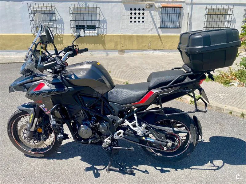 Benelli TRK 502 – Vista 2