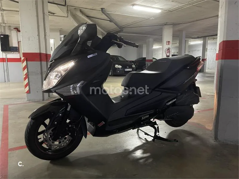 SYM Joymax 125 - Vista 4
