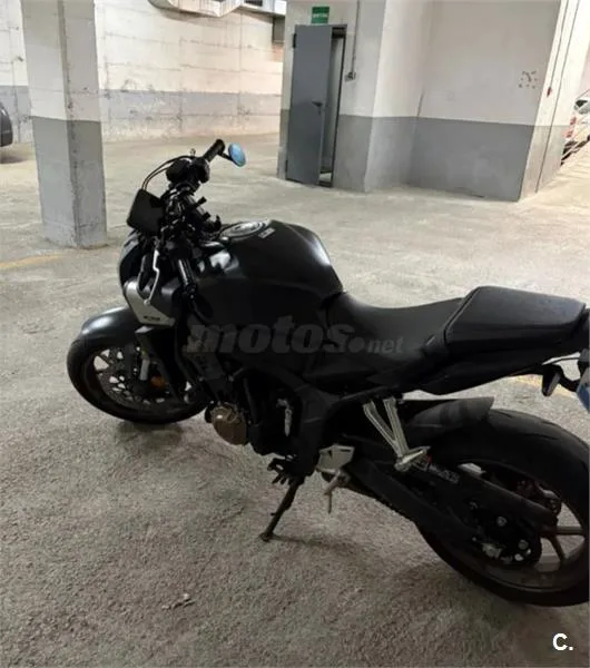 Honda CB 650 R – Vista 3