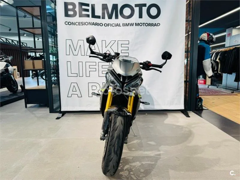Triumph Speed Triple – Vista 3