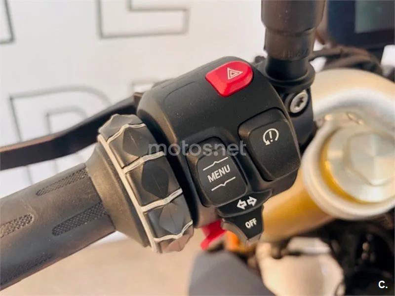 BMW F 900 R – Vista 8