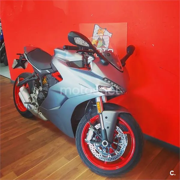 Ducati SuperSport – Vista 5