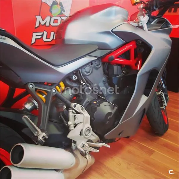 Ducati SuperSport – Vista 9