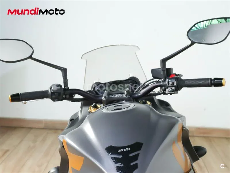 Suzuki GSX-S – Vista 11