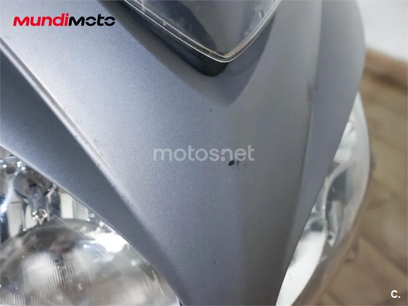 Suzuki GSX-S – Vista 27