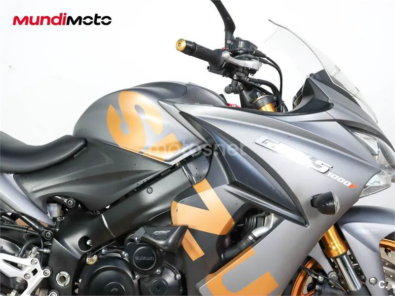 Suzuki GSX-S – Vista 33