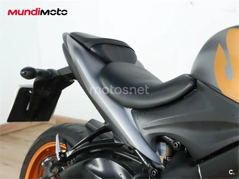 Suzuki GSX-S – Vista 34