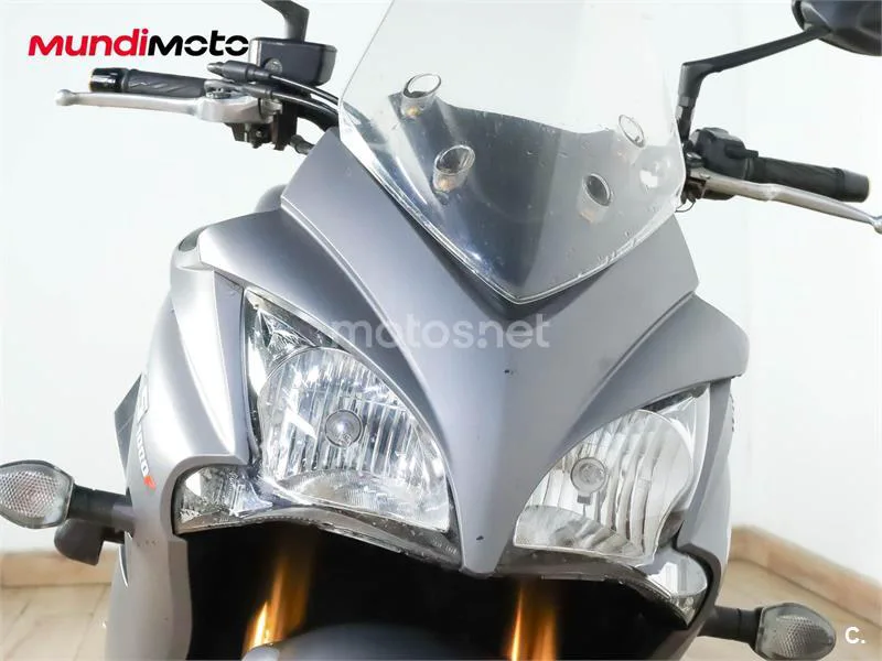 Suzuki GSX-S – Vista 5