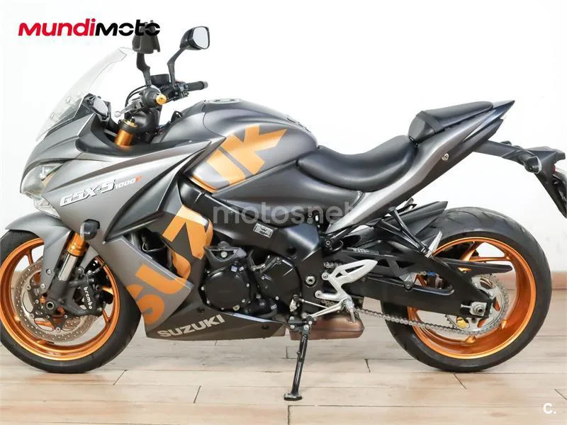 Suzuki GSX-S – Vista 6