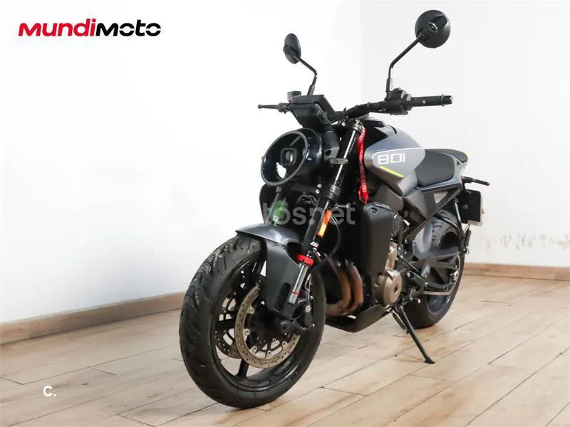 Husqvarna Vitpilen 801 – Vista 7
