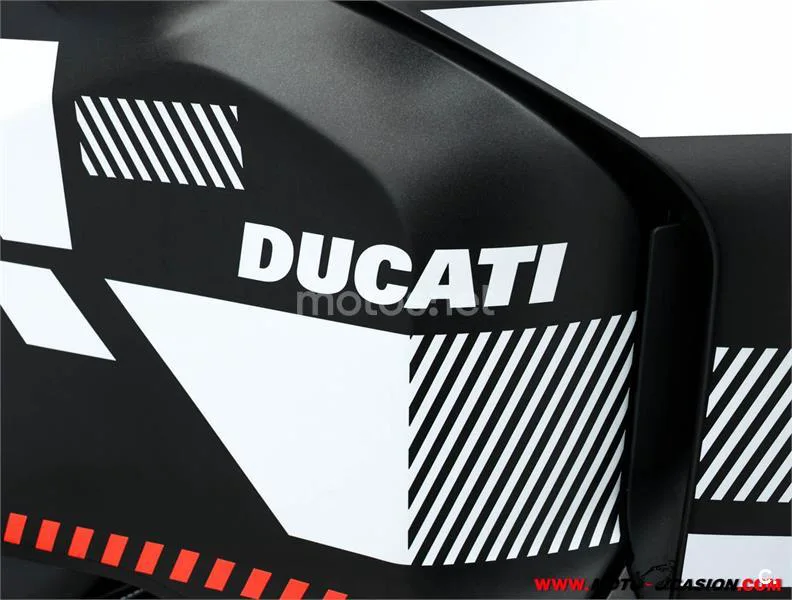 Ducati DesertX – Vista 9