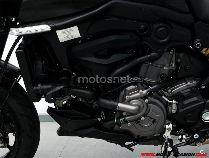 Ducati Monster – Vista 10