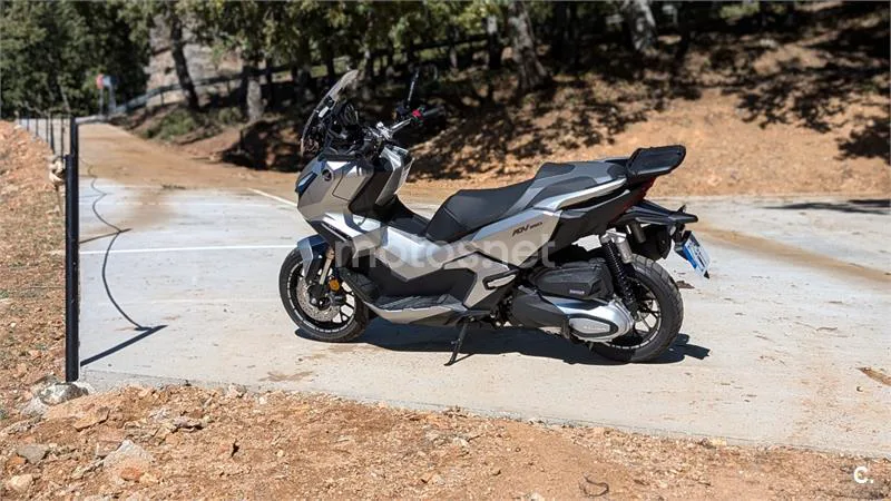 Honda ADV 350 – Vista 8