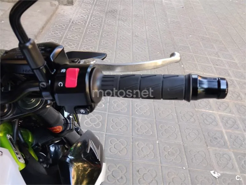 Kawasaki Z900 – Vista 13