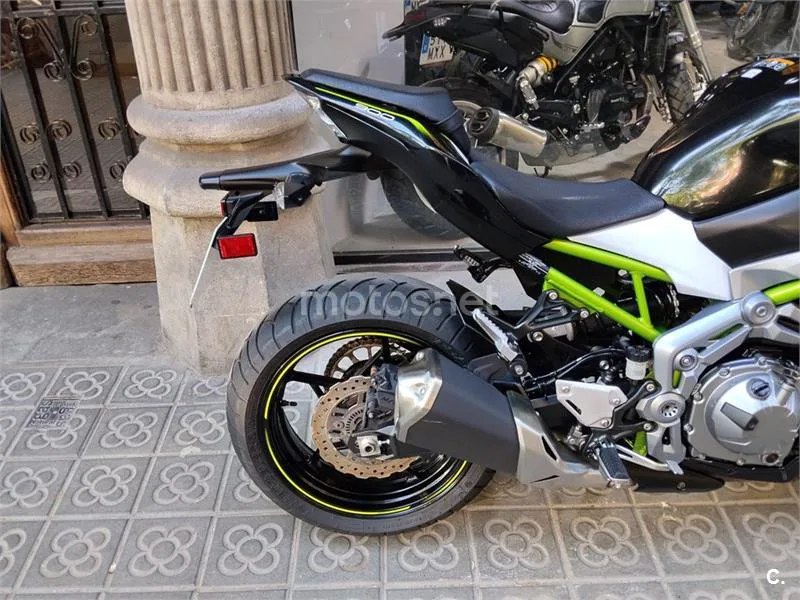Kawasaki Z900 – Vista 4