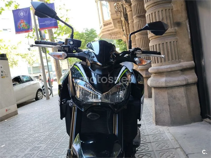 Kawasaki Z900 – Vista 8