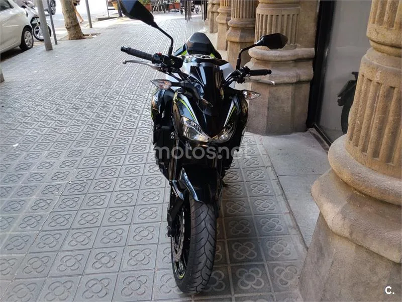 Kawasaki Z900 – Vista 9