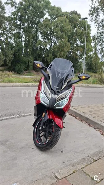 Honda Forza 350 – Vista 4