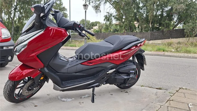 Honda Forza 350 – Vista 7