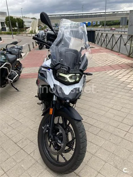 BMW F 750 – Vista 3