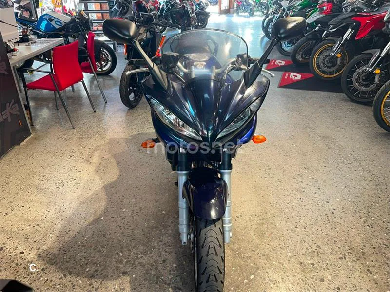 Yamaha FZ6 Fazer – Vista 3