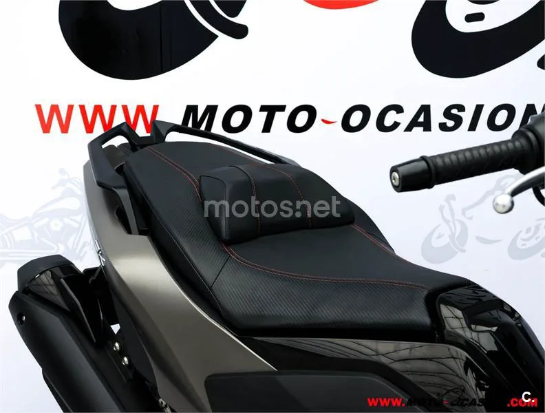 Kymco AK 550 – Vista 11