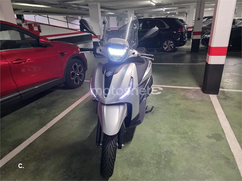 Piaggio Beverly – Vista 5